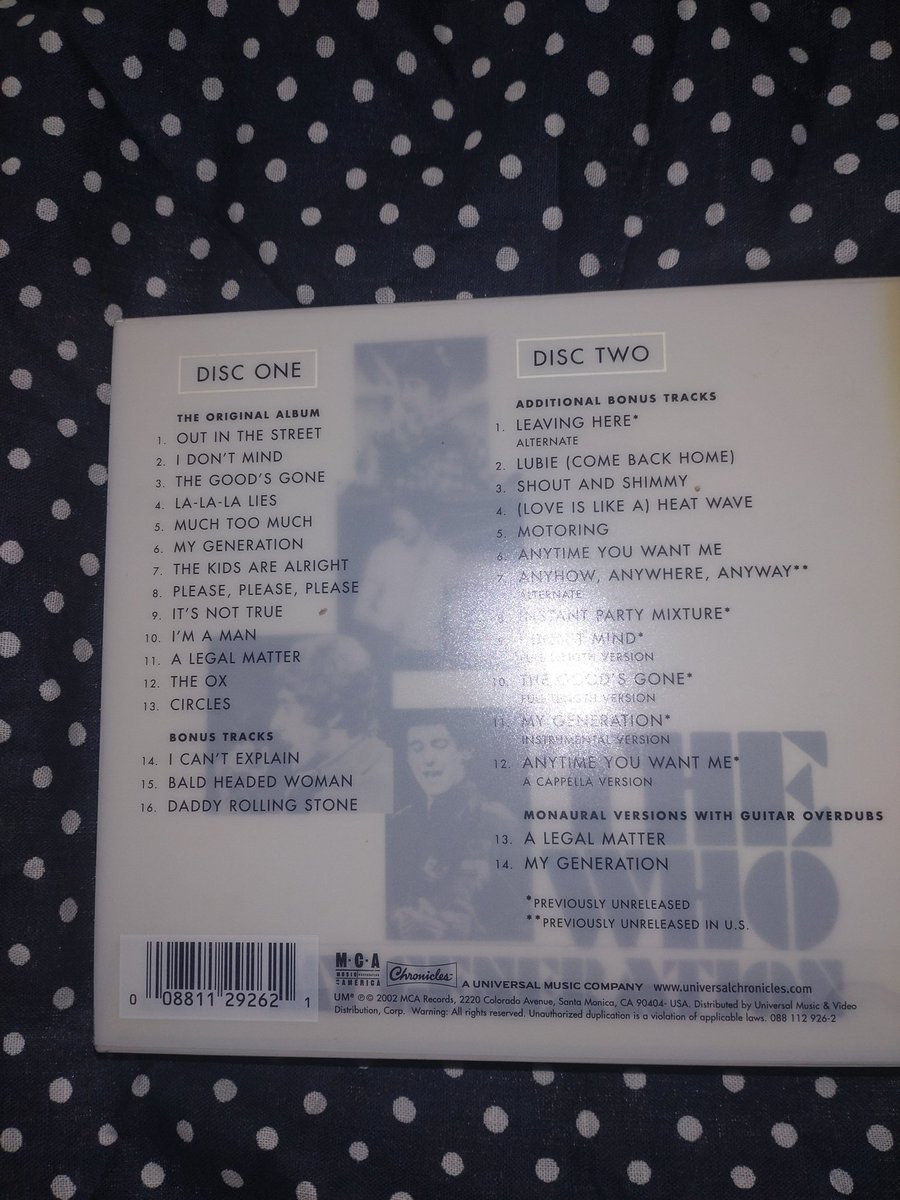 cIbEsZpennrq9Ue's tweet image. 今晩の1枚💿🎶😀
皆様、今日もお疲れ様でした‼️🙇😄
明日は昼間は蒸し暑い様です！☺️💦
にわか雨もあるかもです❗
このCD💿はこの前、ユニオンで見つけたのでゲットしました‼️😁👍🎵

#THEWHO
#MYGENERATION
#DELUXEEDITION