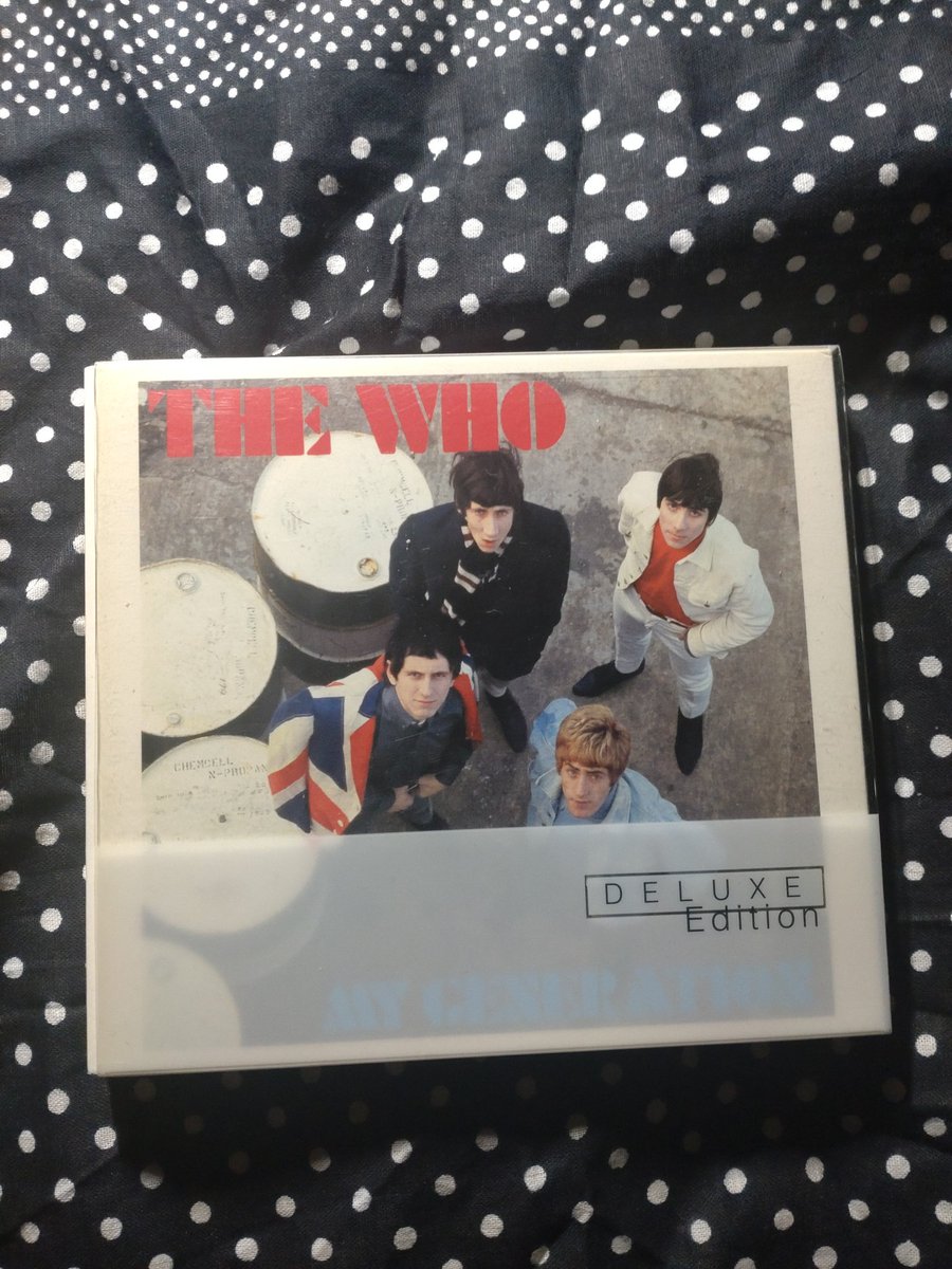 cIbEsZpennrq9Ue's tweet image. 今晩の1枚💿🎶😀
皆様、今日もお疲れ様でした‼️🙇😄
明日は昼間は蒸し暑い様です！☺️💦
にわか雨もあるかもです❗
このCD💿はこの前、ユニオンで見つけたのでゲットしました‼️😁👍🎵

#THEWHO
#MYGENERATION
#DELUXEEDITION