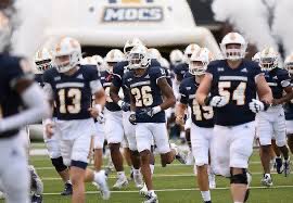 Very excited to receive a game day visit invite to <a href="/GoMocsFB/">Chattanooga Football</a>!!!
<a href="/_thehannahb/">Hannah B</a> <a href="/Ttown_FB/">Tullahoma Football🏴‍☠️</a>