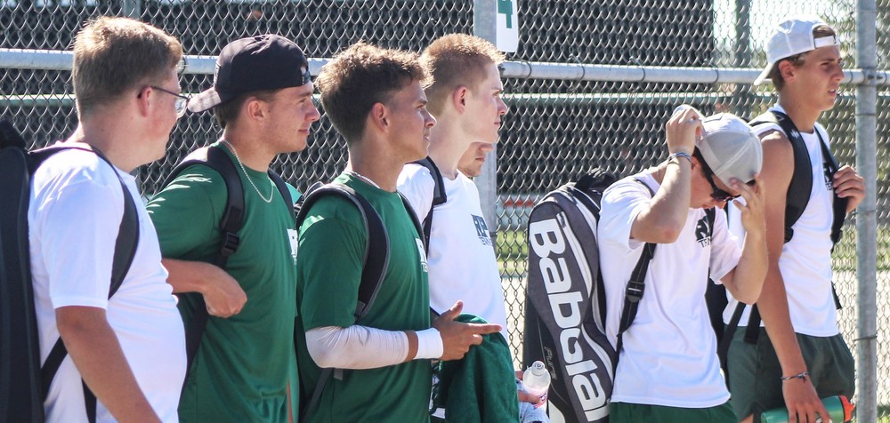 Reeths-Puffer boys tennis team posts a convincing 8-1 victory over traditional power Mona Shores  reeths-puffer.org/o/hs-athletics…