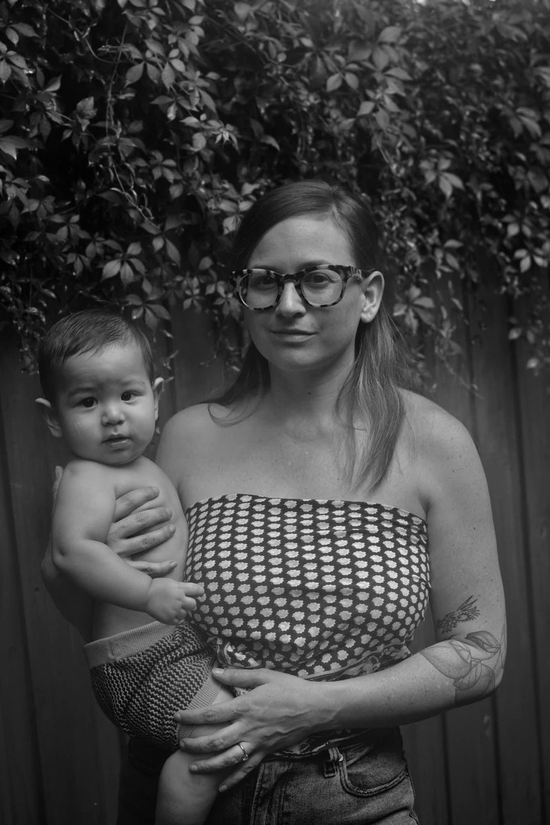 read_herring's tweet photo. We’re one day away from Read Herring and here to introduce our second reader, Annalise Mabe! 

Annalise Mabe is a writer from Tampa, Florida. She received an MFA from the University of South Florida where she previously taught creative writing. Her nonfiction, poetry, and comics https://t.co/DXVzzRyYKJ