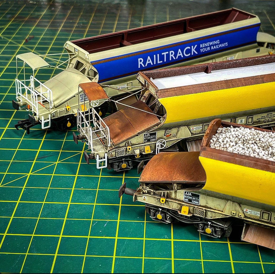 Started on a rake of <a href="/BachmannEurope/">Bachmann Europe</a> JJA’s, repainting and weathering them to look like a Network Rail rake. Sacrilege I know as these are quite collectible but I thought meh and went ahead anyways 😜 Almost 3 done now and should look nice when finished #TMRGUK