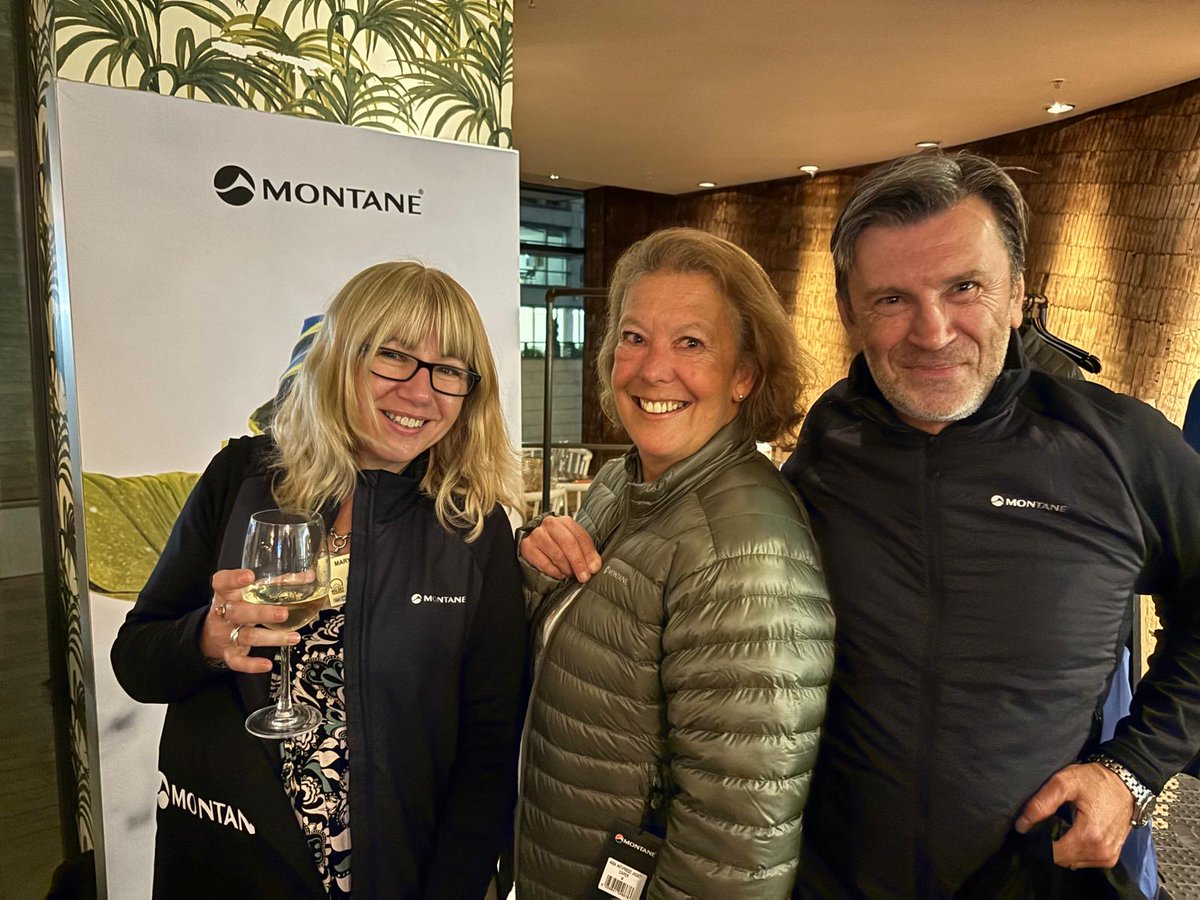 petra_shepherd's tweet photo. Trying out a fab @MontaneOfficial jacket at the @InTheSnowMag #WinterLaunch networking party with @mary_novakovich @dailymirrorkp @drakeandmorgan @thefablebar + comedy from @lesgetsnews, drinks from @skiamade_info, canapes @CourmayeurMontB - @SkiPresse et all, a great night ! https://t.co/dYSRVePTzE