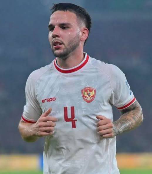 cingkonoha's tweet photo. Tweet apresiasi untuk verdonk, sepertinya pengalaman emang berbicara, bermain tenang jarang kehilangan bola 🥺

Menit full bermain … kelas bang verdonk #timnasday https://t.co/oPT3J56rRA