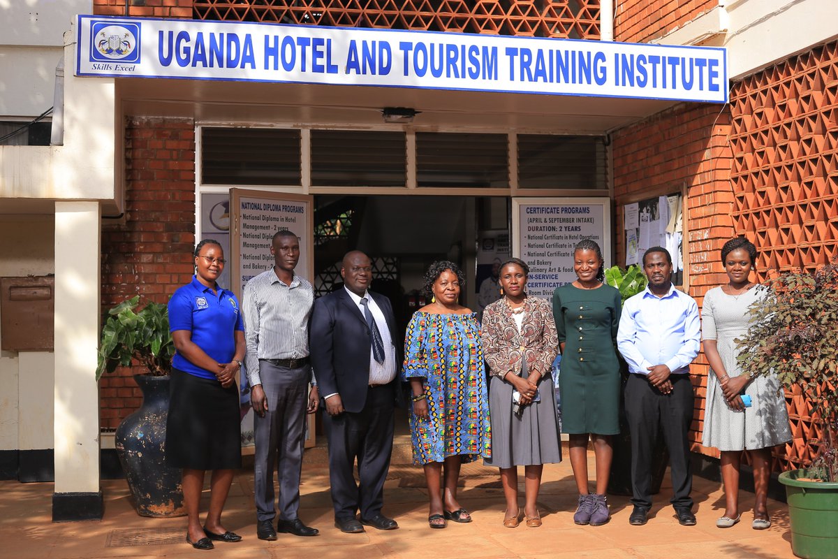 UhttiC41123's tweet photo. Makerere University language don, Prof. Edith Natukunda, has urged UHTTI language instructors to vary the modes of instruction and adopt group assessment to improve learning and teaching of languages. She emphasized the importance of teaching languages to hospitality students. https://t.co/Rtt3fsav4P
