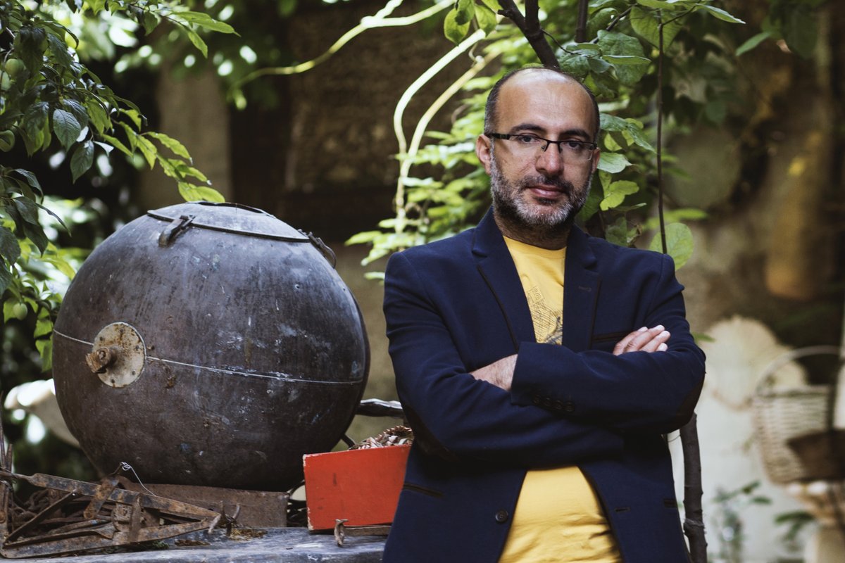 Seven years in jail for a novel?

The award-winning Turkish-Kurdish author Yavuz Ekinci will have to stand trial once again on 18 September in Istanbul. His novel »Traumsplitter« was confiscated and banned in March 2023. According to the new charges, the book contains »terrorist