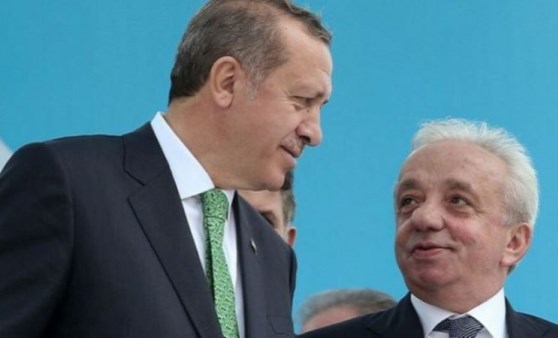 Evet Recep Tayyip Erdoğan Dilruba hanım millete hakaret etmiş (!) ancak yanındaki şahıs milletin ayıplı yerlerini öve öve bitirememistir.

Senin özür borcun ne olacak?
<a href="/RTErdogan/">Recep Tayyip Erdoğan</a>