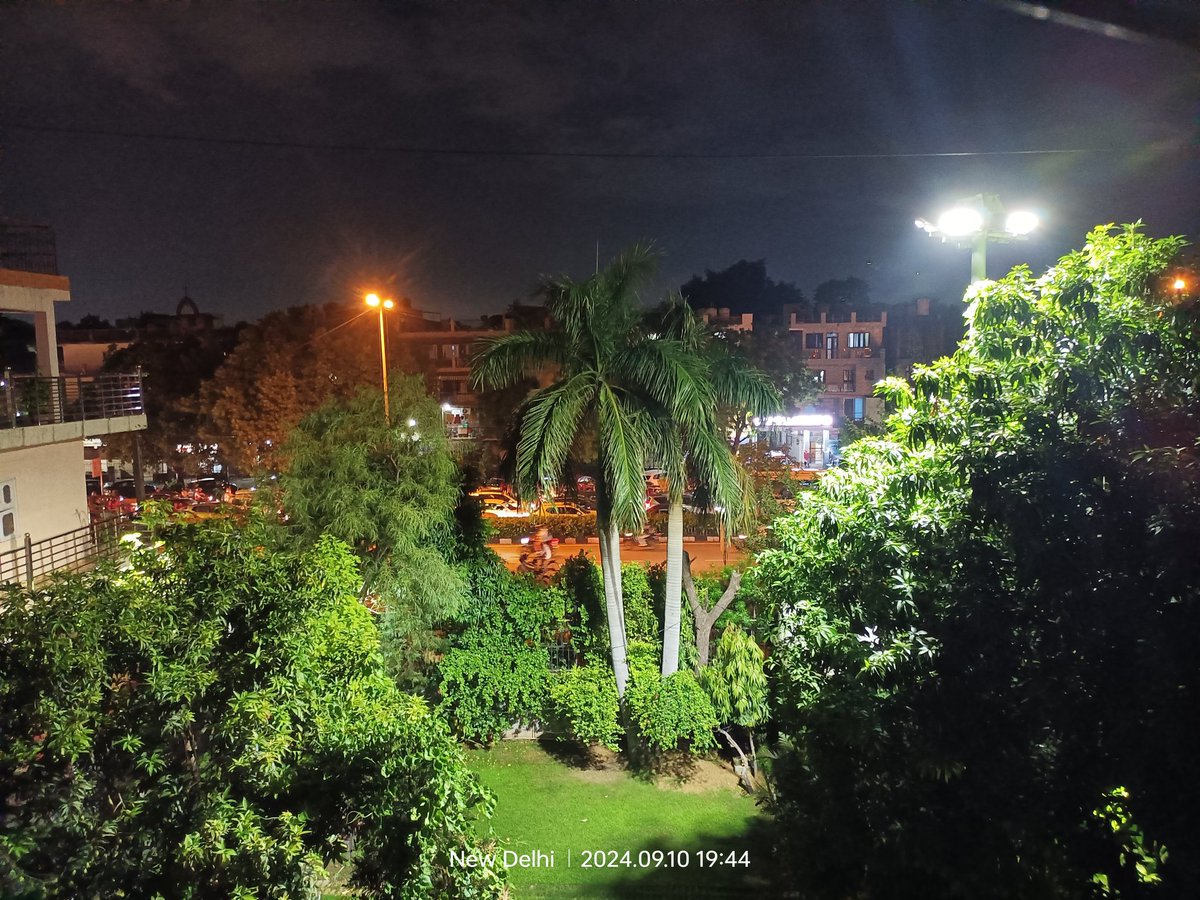 achal_sen's tweet image. @dtptraffic this is very very serious and needs your full attention that I live in mayur vihar phase 3, new delhi and I have two ways to reach my home but as you can see in the images since a couple of weeks there is jam which I have never observed in 20 years.