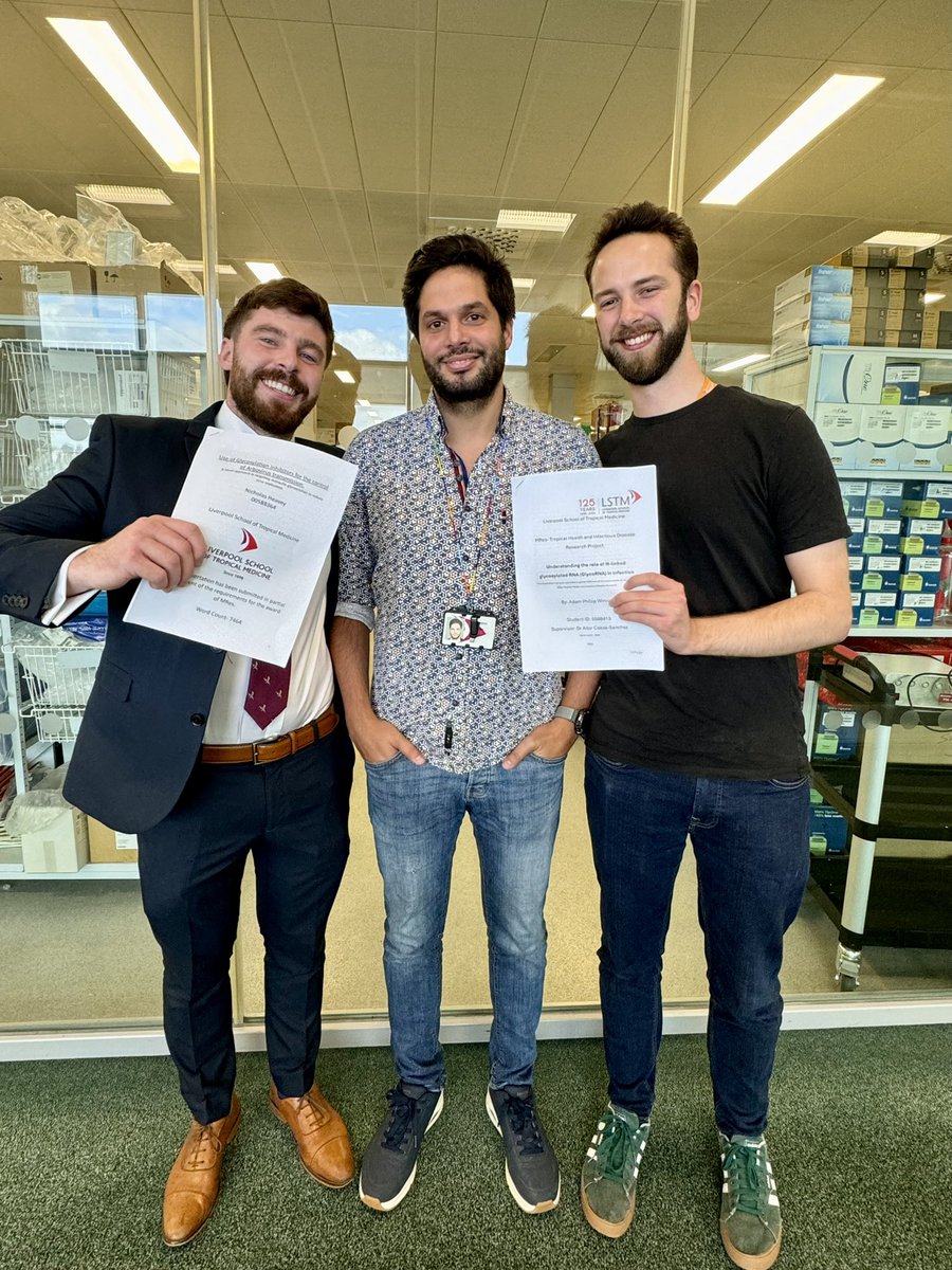 aitorcasass's tweet image. Today Adam Winrow and Nick Heavey, my amazing MRes students this course, had their viva🎓🎓 Sorry to say they are already taken… Adam’s starting his PhD next month (not with us unfortunately) and Nick is staying as an RA!