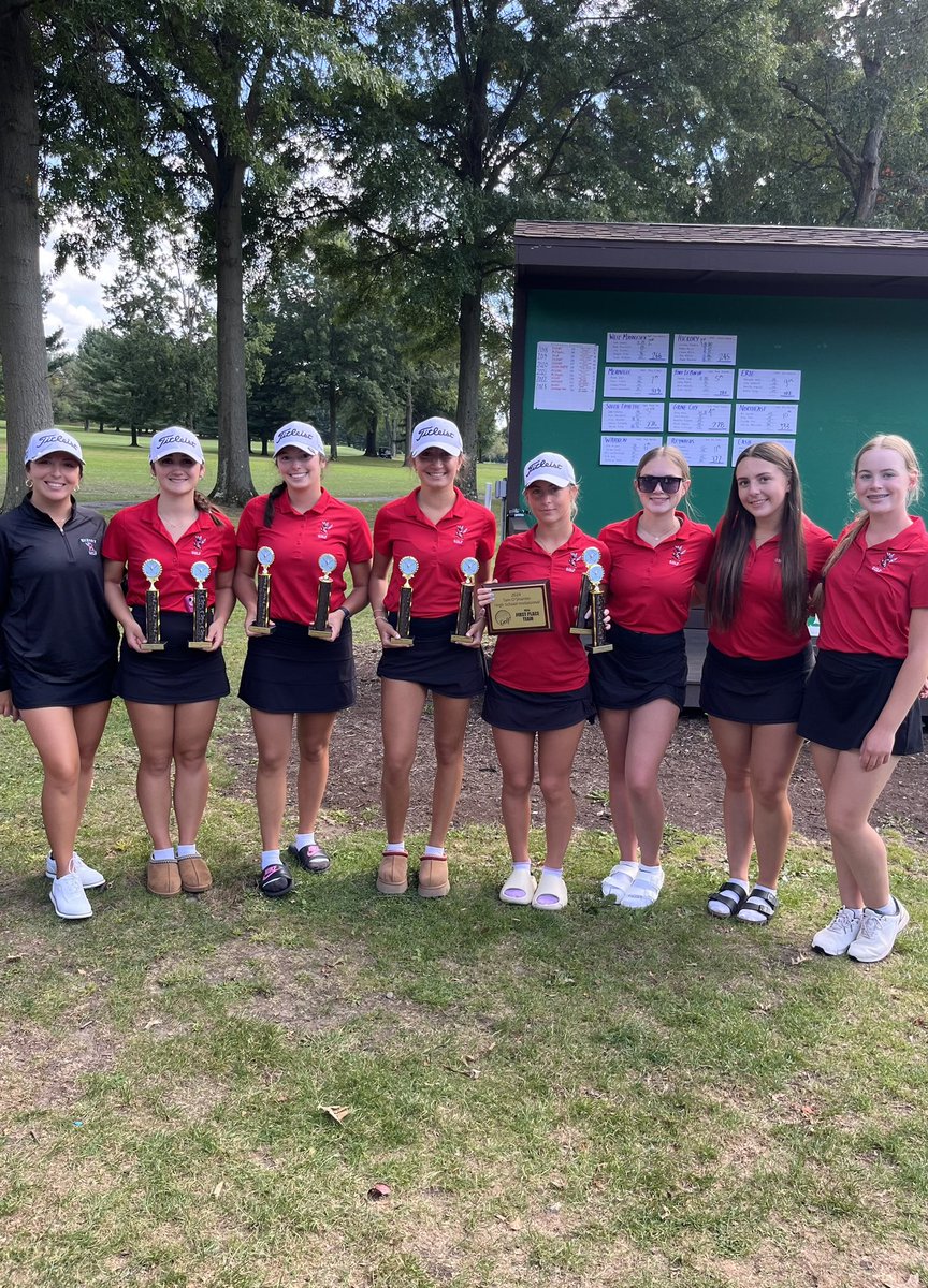 BobGreenburg's tweet photo. Hickory Girls win 7th Annual Tam O’Shanter Invitational today! West Middlesex finishes as Runner-Up! Kate Sowers shoots a 73 to win medalist honors! Luciana Masters and Zoey Stern finish 2-3! 
@HSD_Athletics @AlenaLancia @Katesowersgolf https://t.co/BsDMaZQXXt