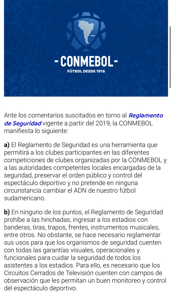 rafalejov's tweet photo. La Federación Venezolana de Fútbol, violando las reglas de CONMEBOL, PROHÍBE el uso de banderas en el estadio, un símbolo patrio.

 ¿Por qué censuran lo que representa a todos los venezolanos? ¿Tienen miedo de que utilicen la bandera a modo protesta? 

Esto es una medida absurda, impulsada por el régimen de Maduro. ¿A qué le temen? 

#LiberenElFútbol #NoALaCensura