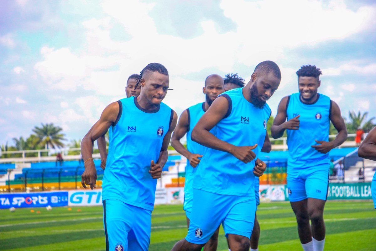 AnthonyOkachi's tweet photo. Hard earned point away from home !
See you all on Sunday evening at home π
Oluyole warriors ππ€
#oluyolewarriors
#Shootingstarsofibadan
#Upsootingupstars π https://t.co/scr54AGuFy