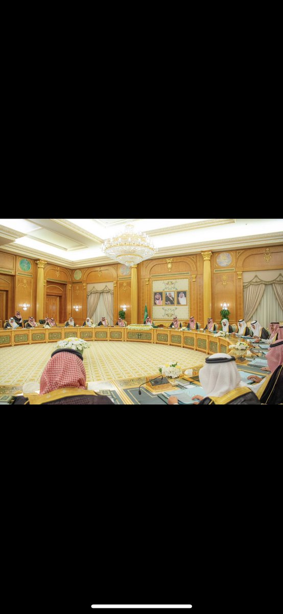 سمو #ولي_العهد يرأس جلسة #مجلس_الوزراء.

<a href="/Badermasaker/">بدر العساكر Bader Al Asaker</a>
