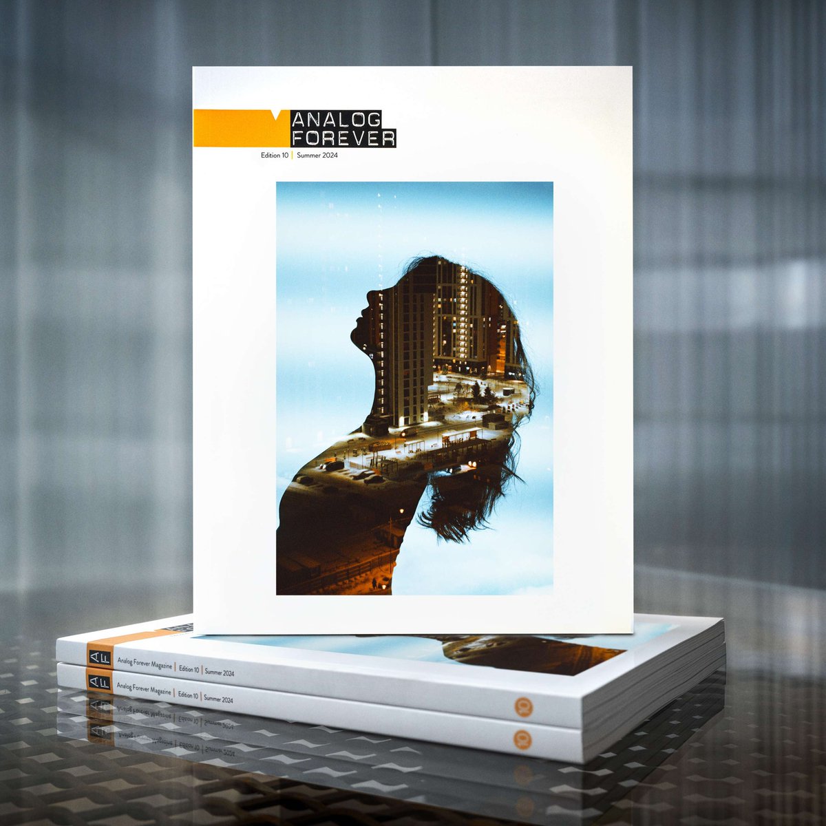 Check out the artist announcement for <a href="/analog4everzine/">Analog Forever Magazine</a> Edition 10. Amazing #analogphotography at your fingertips, printed with attention to the artist's work. Get yours - you will not be disappointed!
analogforevermagazine.com/features-inter…