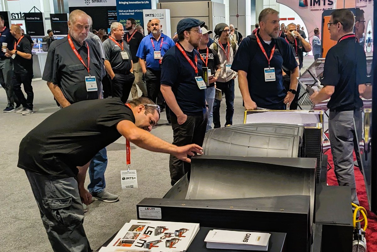 thermwood's tweet image. Another VERY busy day for Day 2 of the @IMTSchicago #IMTS2024 in #Thermwood booth #433103!  

🔵 We are LIVE printing @Airtechofficial Airtech Advanced Materials Group high temp Dahltram I-350 CF on an LSAM AP510 LIVE!  of large-format additive manufacturing.
#LFAM #IMTS2024