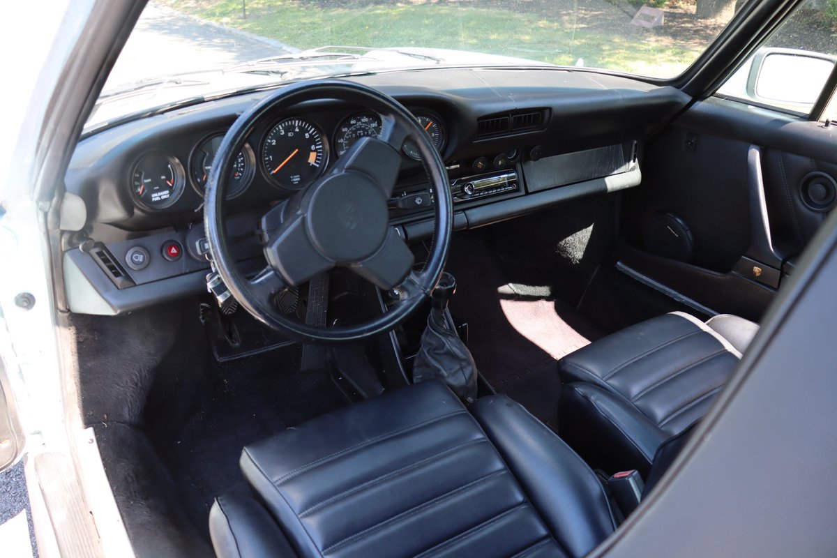 GullwingMotor's tweet photo. New Arrival 1984 Porsche 911 3.2 Carrera Targa https://t.co/PEE26OHMlu