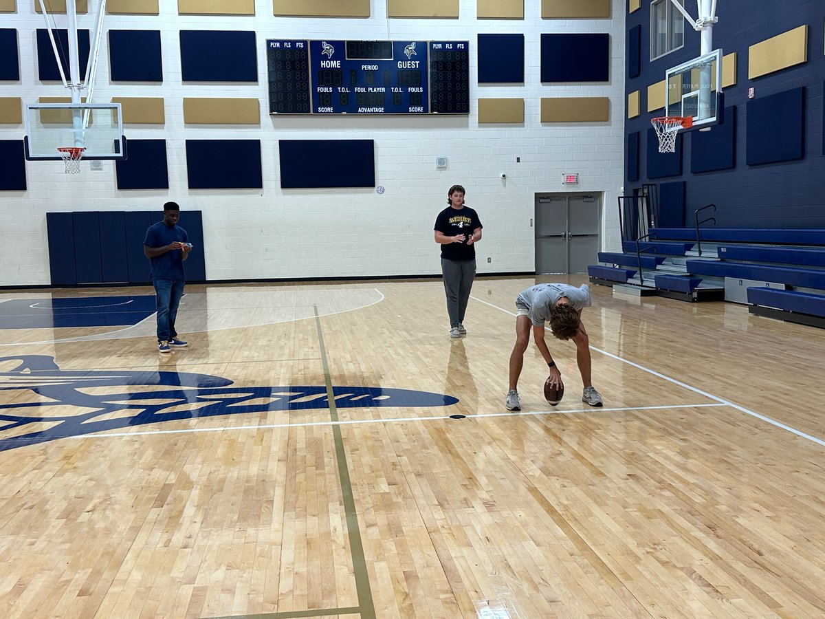 AREaton's tweet photo. More “expert lessons” today in Teacher Cadet 2! We learned how to: make Tuscan Chicken (delish!), serve a tennis ball, hit a softball off a tee, and snap a football. It’s been so much fun to watch these students share what they know! #govikes #teachercadet #goingforgreat 💙💛 https://t.co/WLKD9yeiXA