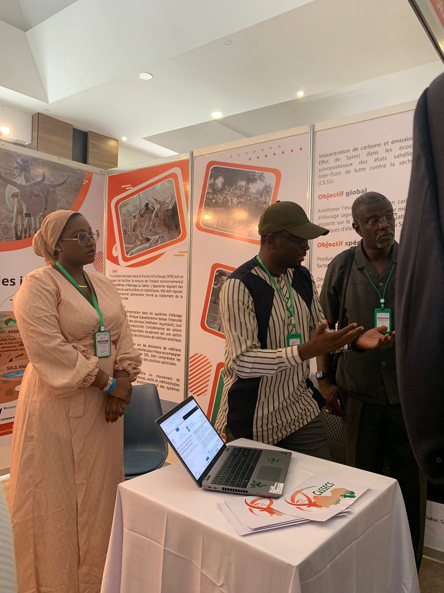 Projet CaSSECS (@projetcassecs) on Twitter photo "Atelier de synthèse de la conception au changement d’échelle des innovations au Sahel "organisé par le projet DISSEM INN ces 10-11 SEPT. Nos experts accueillent les participants dans le stand pour faire découvrir les innovations du projet, en particulier la plateforme GreenFeed "Atelier de synthèse de la conception au changement d’échelle des innovations au Sahel "organisé par le projet DISSEM INN ces 10-11 SEPT. Nos experts accueillent les participants dans le stand pour faire découvrir les innovations du projet, en particulier la plateforme GreenFeed