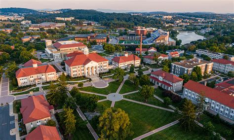 RoseofArlVA's tweet photo. For voting, #Virginia is considered #Purple & #HARRISWALZ likely to win.
Factor in the #academia of #UVA, #JMU, #VIRGINIATech, #WilliamandMary, #Radford, #NVCC,etc... profs will want to be part of
the #HistoryMakingElection! https://t.co/a5heSEJWh0