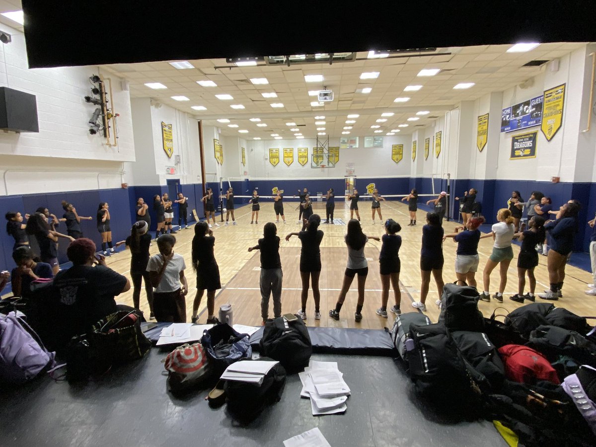 DPPSSPORTS's tweet image. That’s a lot of volley ball girls trying out!!!! Let’s gooooooooo