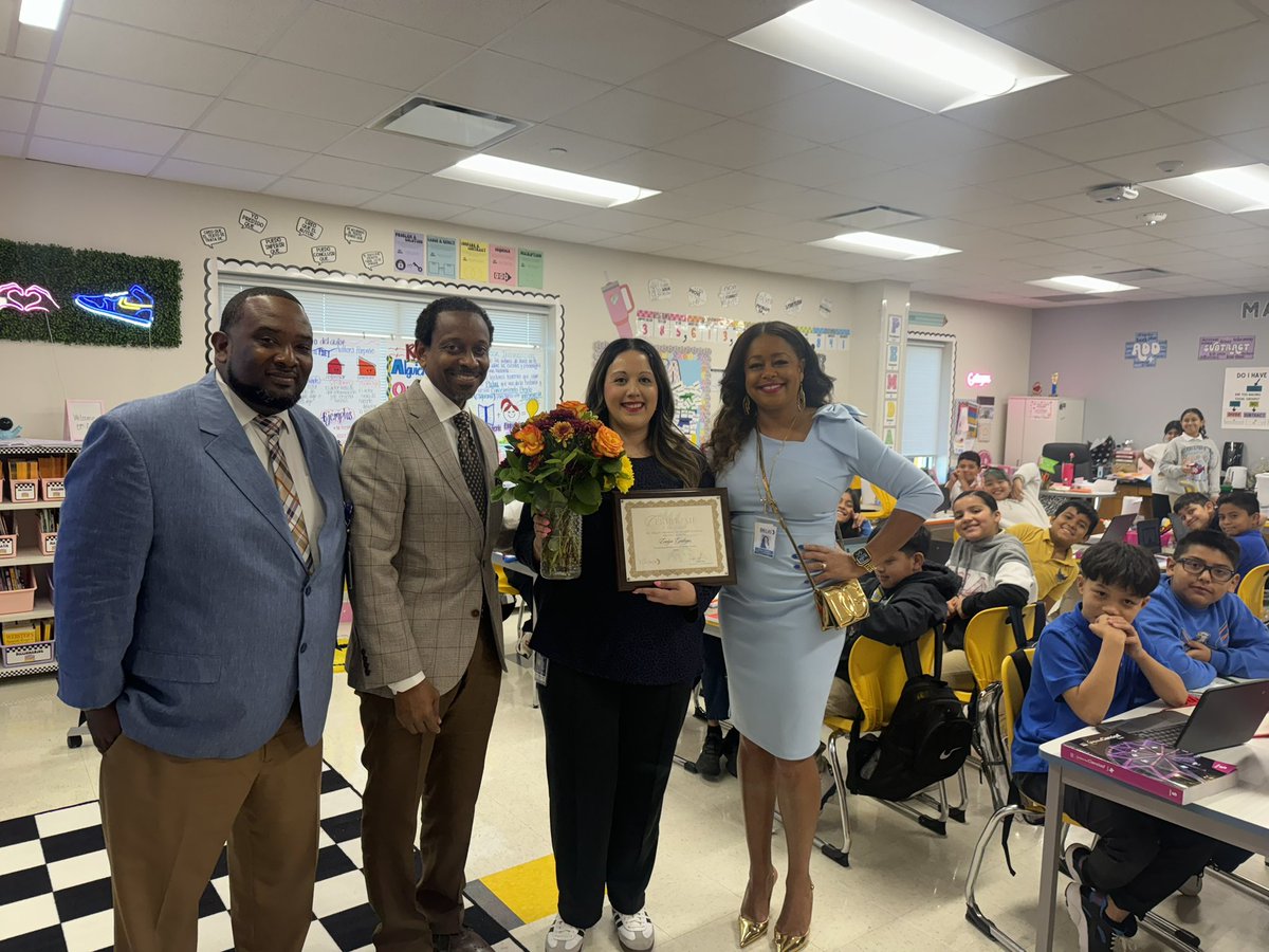 Tanya_N_Shelton's tweet photo. Traveled with HCM to surprise 3 educators in Region IV for becoming Master Teachers! Ms. Gallegos from @EddieElem, Ms. Castro from @WilmerHutchES, and Ms. Burley from @toddlions! All amazing teachers providing excellence to our kids. #RegionIVRising https://t.co/Y5UhQJtkWl