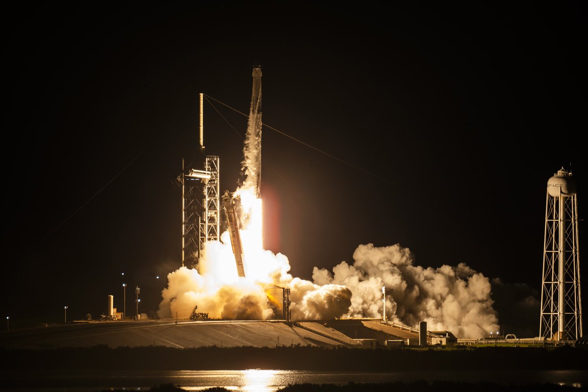 Guido de Caso (@guidodecaso) on Twitter photo La Polaris Dawn ya está en órbita. Charlamos de esta y otras noticias espaciales. Mañana miércoles 11:30 AM 🇦🇷 mi columna en #HaganCorrerLaVoz con <a href="/rock_pix/">El Gallo 🇦🇷⭐️⭐️⭐️</a>, <a href="/cuchicalderon/">Cuchi Calderón</a> y <a href="/RodParanormal/">Rod</a> por radio @undinamo - undinamo.com La Polaris Dawn ya está en órbita. Charlamos de esta y otras noticias espaciales. Mañana miércoles 11:30 AM 🇦🇷 mi columna en #HaganCorrerLaVoz con <a href="/rock_pix/">El Gallo 🇦🇷⭐️⭐️⭐️</a>, <a href="/cuchicalderon/">Cuchi Calderón</a> y <a href="/RodParanormal/">Rod</a> por radio @undinamo - undinamo.com