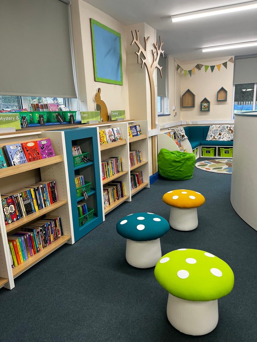 st_chiddingfold's tweet photo. We were delighted to unveil our new library! @GSTCofE @BookSpace @TheMikeByrne @EveAinsworth https://t.co/B2RVXmIA5v