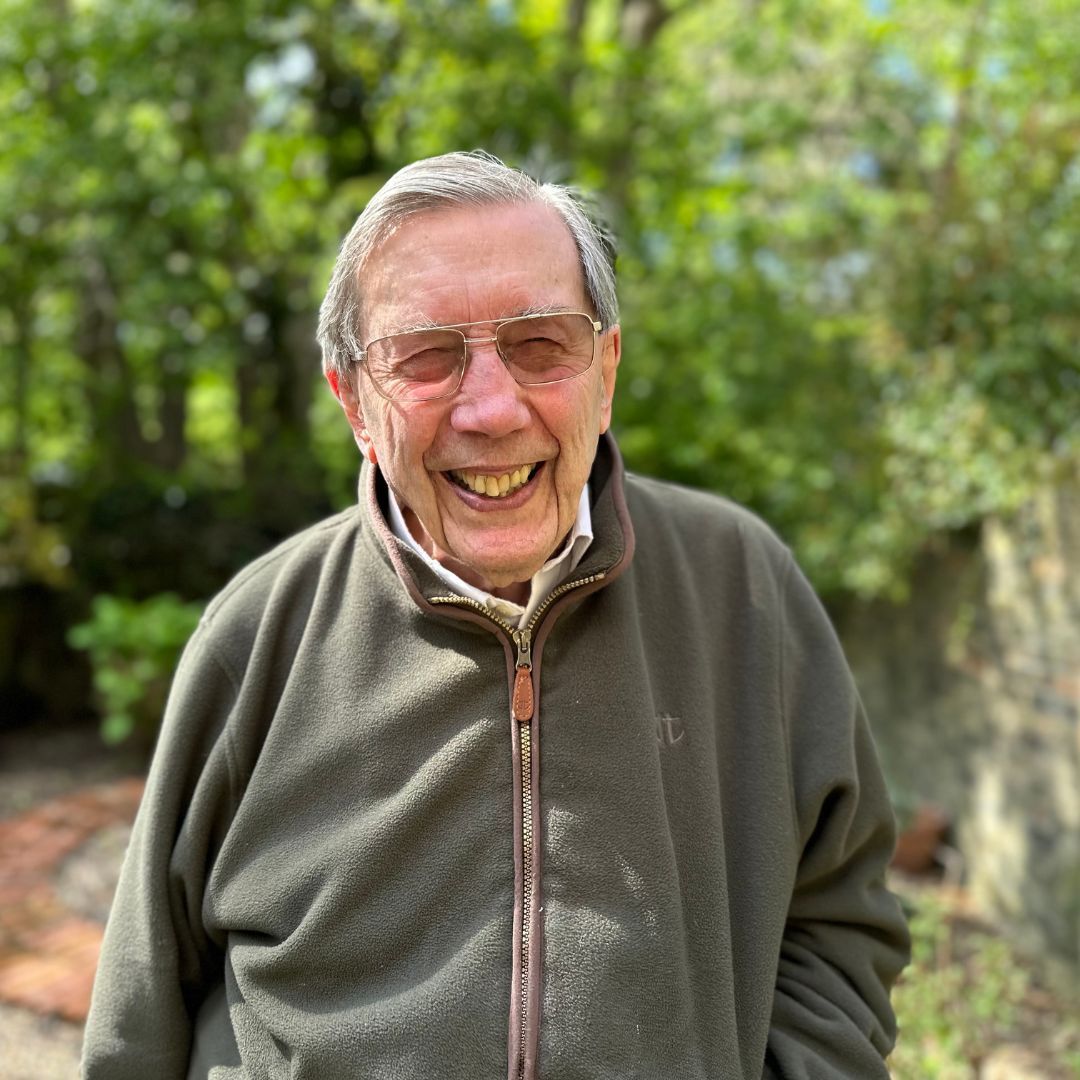 🎂 Today we are celebrating the 99th birthday of Dick Lucas, the visionary behind our organisation! His teachings have impacted countless students and congregations. Join us in honouring his legacy of leadership. Share your birthday wishes and memories with us! #DickLucas