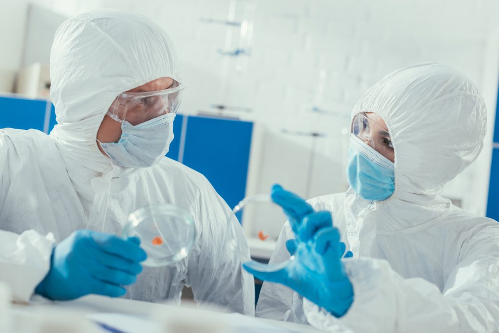 From the FDA to ISO, staying compliant means keeping your cleanroom apparel spotless. Learn how: bit.ly/cleanroom-suit…

#RegulatoryCompliance #CleanroomStandards #ISO