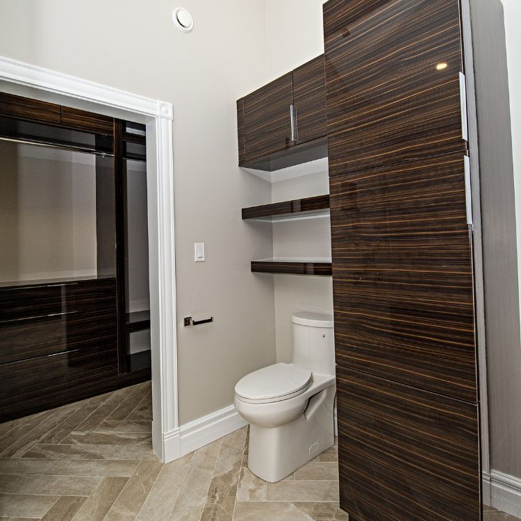 HGC_NS's tweet photo. Look at this breathtaking bathroom remodel with a walk in closet, that our team completed.

Visit https://t.co/cipH6cSiWZ or call us now at https://t.co/s1H69ttuNR (2273) to schedule a conversation with one of our Project Developers today. https://t.co/yBJ2csPEDB
