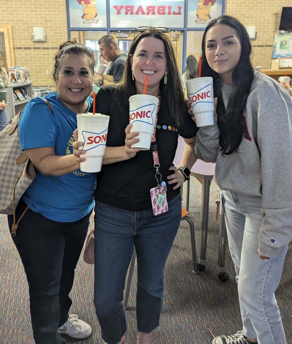 FabulouslyFirst's tweet image. Thank you @sonicdrivein on 1560 for supporting our teachers! Our August #SELSuperStars got a sweet treat for implementing morning meeting and positively impacting our students! 🤩 @NISD @NISDFields @NISD_SEB