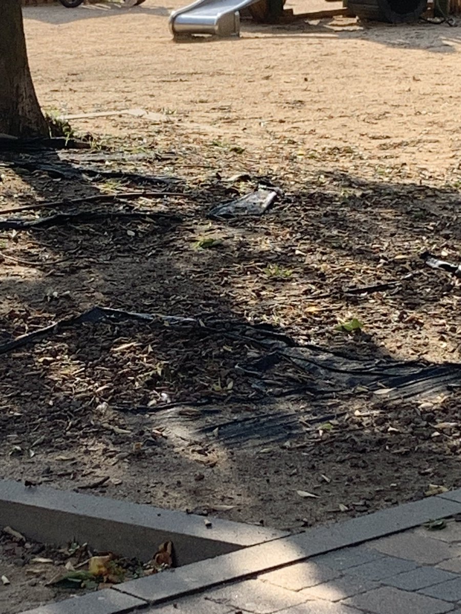 Botzinaire_st_e's tweet photo. Quin parc ens ha quedat a sant Esteve l’@aj_santestevep ha canviat les atraccions, però això està bé així?? Bé, poder ens haurem d’esperar altres 4 anys… https://t.co/MEJIDxJgR0