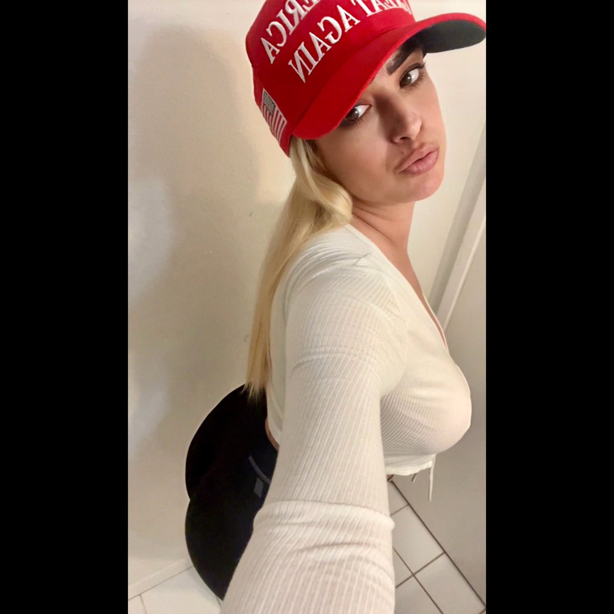 Audi_lust's tweet photo. Who watching the debate tonight?
#Trump #2024 #Trump2024 #Debate #Presidentaldebate #KamalaHarris #IvoteTrump #Tonight https://t.co/8baXNMDALc
