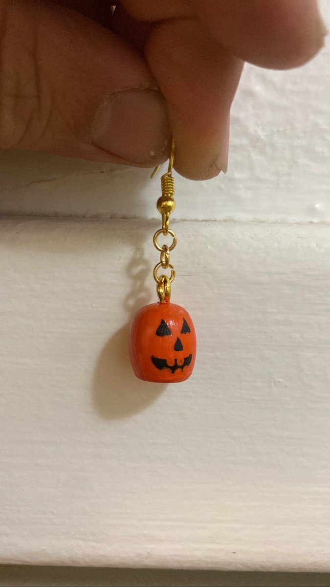 LittlePrinceInc's tweet photo. Broken drumsticks turned into spooky cuties. DM to order. https://t.co/63Ims7C3tX