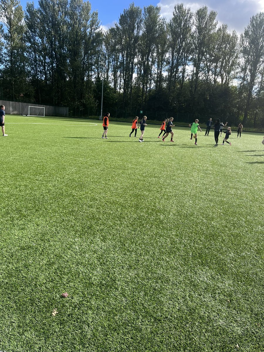 Miss Hughes 👩🏽‍🏫 tweet media