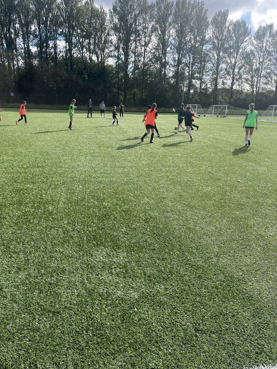 Miss Hughes 👩🏽‍🏫 tweet media