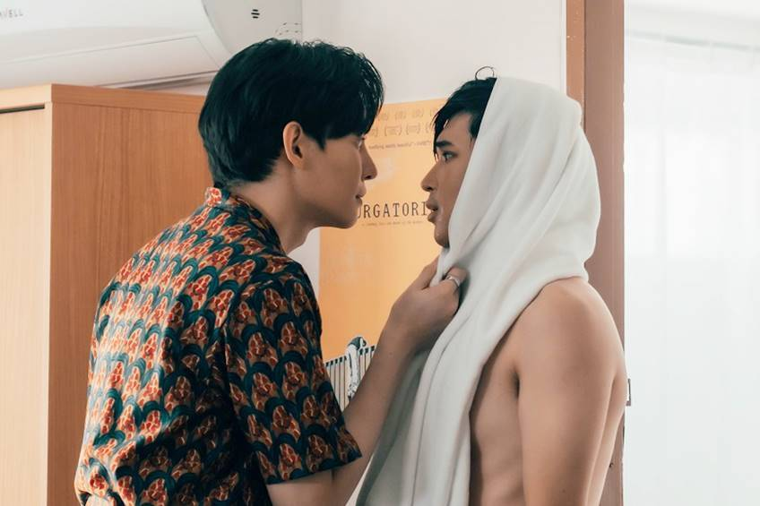 umeshuYYYY's tweet photo. #SomethinginmyRoom

ผมกับผีในห้องเป็นเรื่องที่เสนอความสัมพันธ์บนเงื่อนไขหลังความตายระหว่างมนุษย์กับดวงวิญญาณ ทำได้ดี ส่วนนักแสดงทำได้ดีมีความลื่นไหล สนุกน่ะเอาดี อีกอย่างภาพ แสง สี เสียงดี

6/10 https://t.co/UlCrfp7a3G