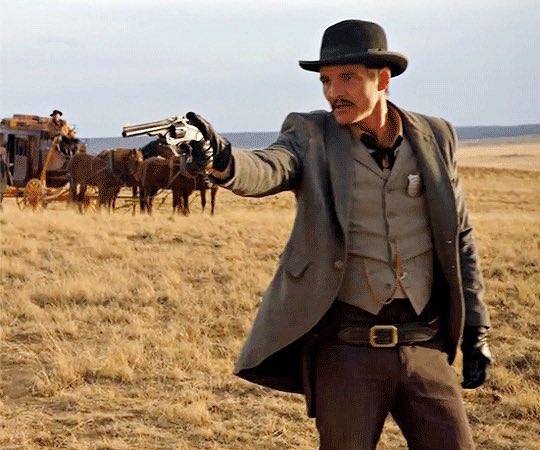 B 🪡 🐝 tweet media