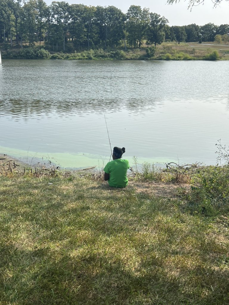 SCEMrsLowder's tweet photo. Fishing fun!! #SCEsoars https://t.co/er8ir9fhgY
