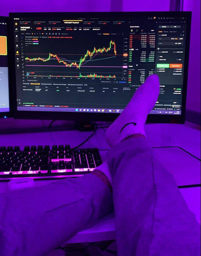 leshka_eth's tweet photo. Passively making $2k / month in crypto is a dream?

DePIN projects provide this opportunity if you have:
» WiFi
» Laptop
» 20 mins / day

Here's 6 dApps that will pay you for being online 🧵👇 https://t.co/FXi6qlj3mv