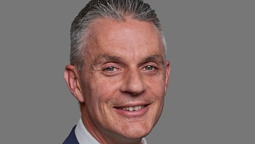 BoyCharioteer's tweet image. #TheAnswerRun it appears that BBC quizzes are designed to make you play again for money that you have already banked. The Answer Run, (The Hit List - the money actually winds down in the final round instead of increasing) 
You ain't getting my money, Sport.