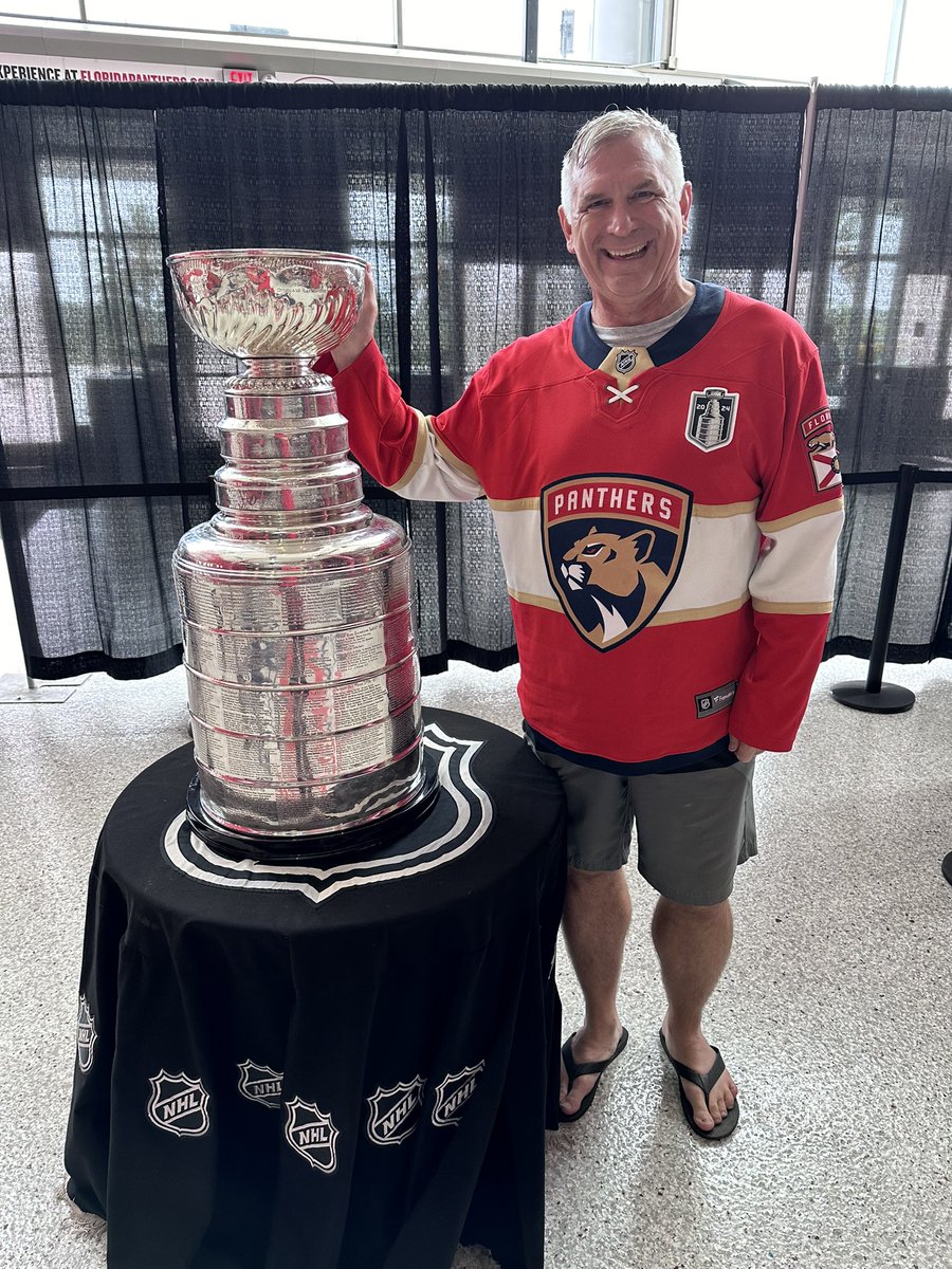 It’s hard to describe the difference between seeing it in person and actually touching it. #Timetohunt <a href="/FlaPanthers/">Florida Panthers</a> #stanleycup