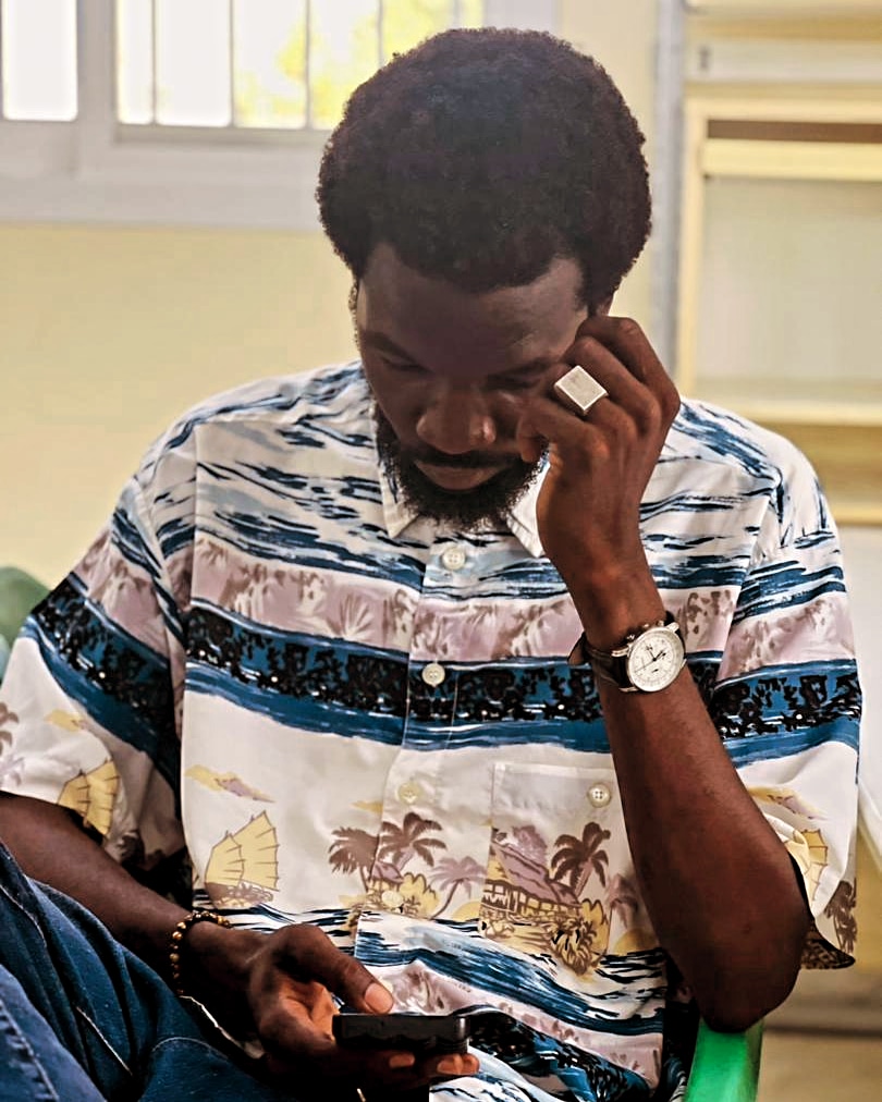 "Tu ne connais pas la vraie douleur avant d'avoir envie d'une conversation avec une personne qui n'est plus parmi nous."

Peu importe l'âge auquel ils partent, c'est toujours trop tôt. Et il y a ces jours pour lesquels on donnerait tout pour une conversation. UNE SEULE...
#manque