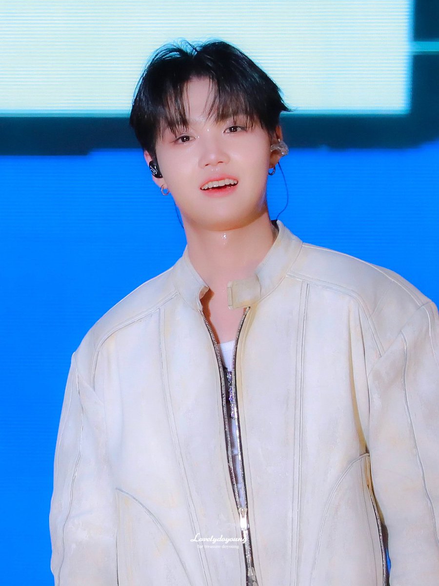 러블리도영💕 tweet media