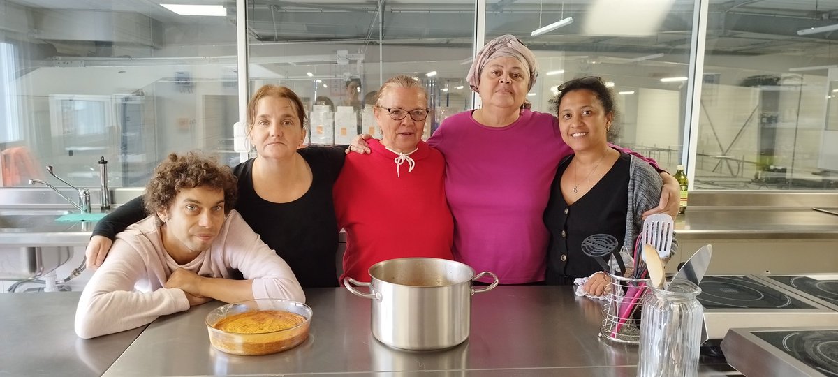 On a cuisiné Réunionnais ce matin dans la cuisine atelier de la Banque Alimentaire de la Marne avec les résidents de l armée du Salut à Reims !👍🙏