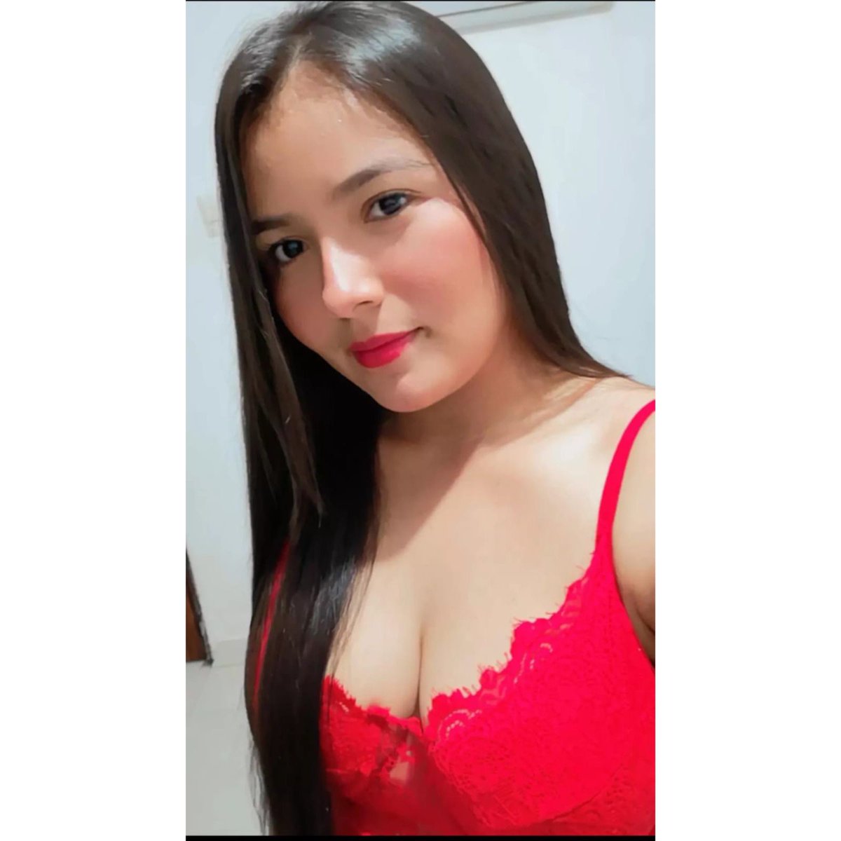 LLilianaLL01's tweet photo. 💋 https://t.co/BG40ap4sOA