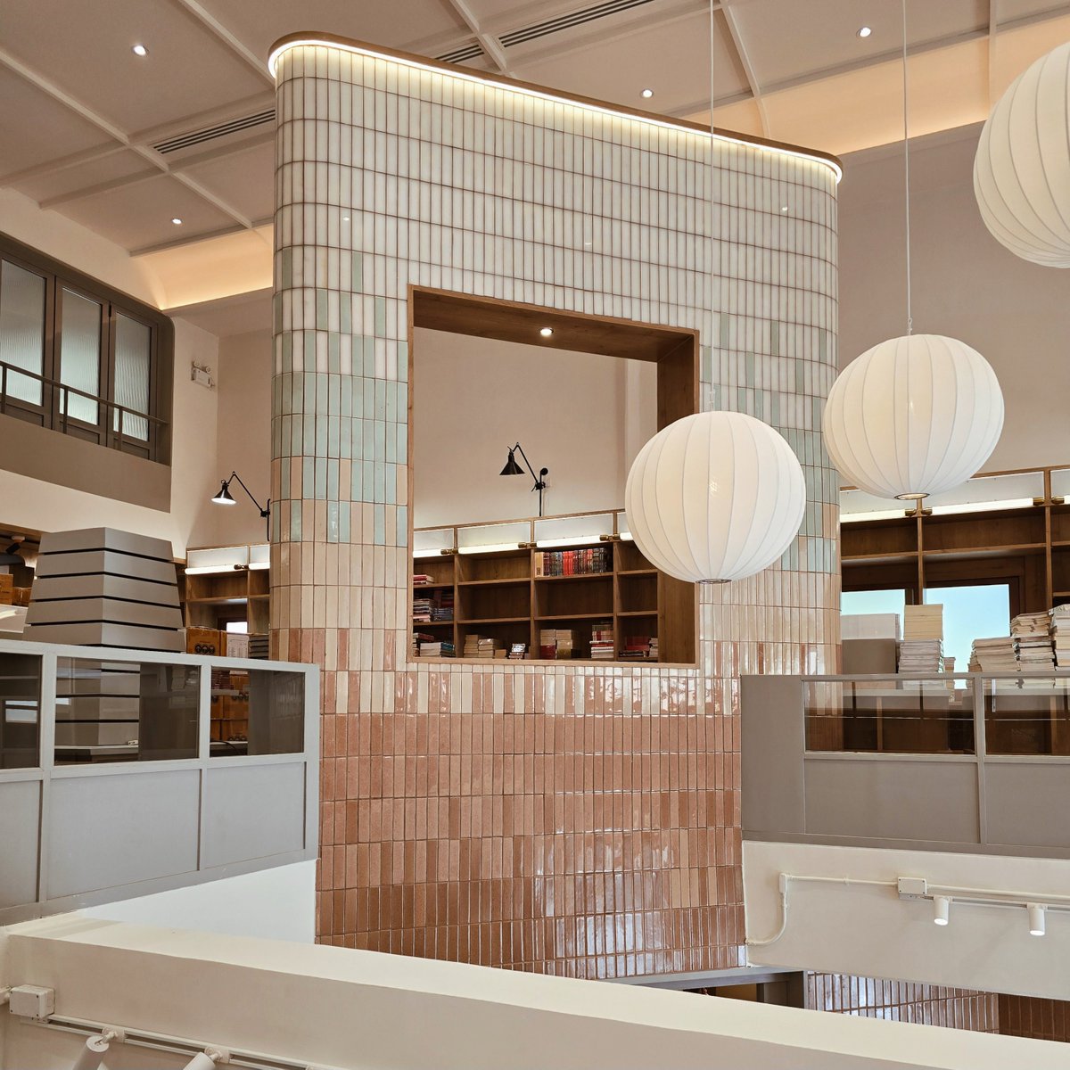 Thonburian-ธนบุเรี่ยน tweet media