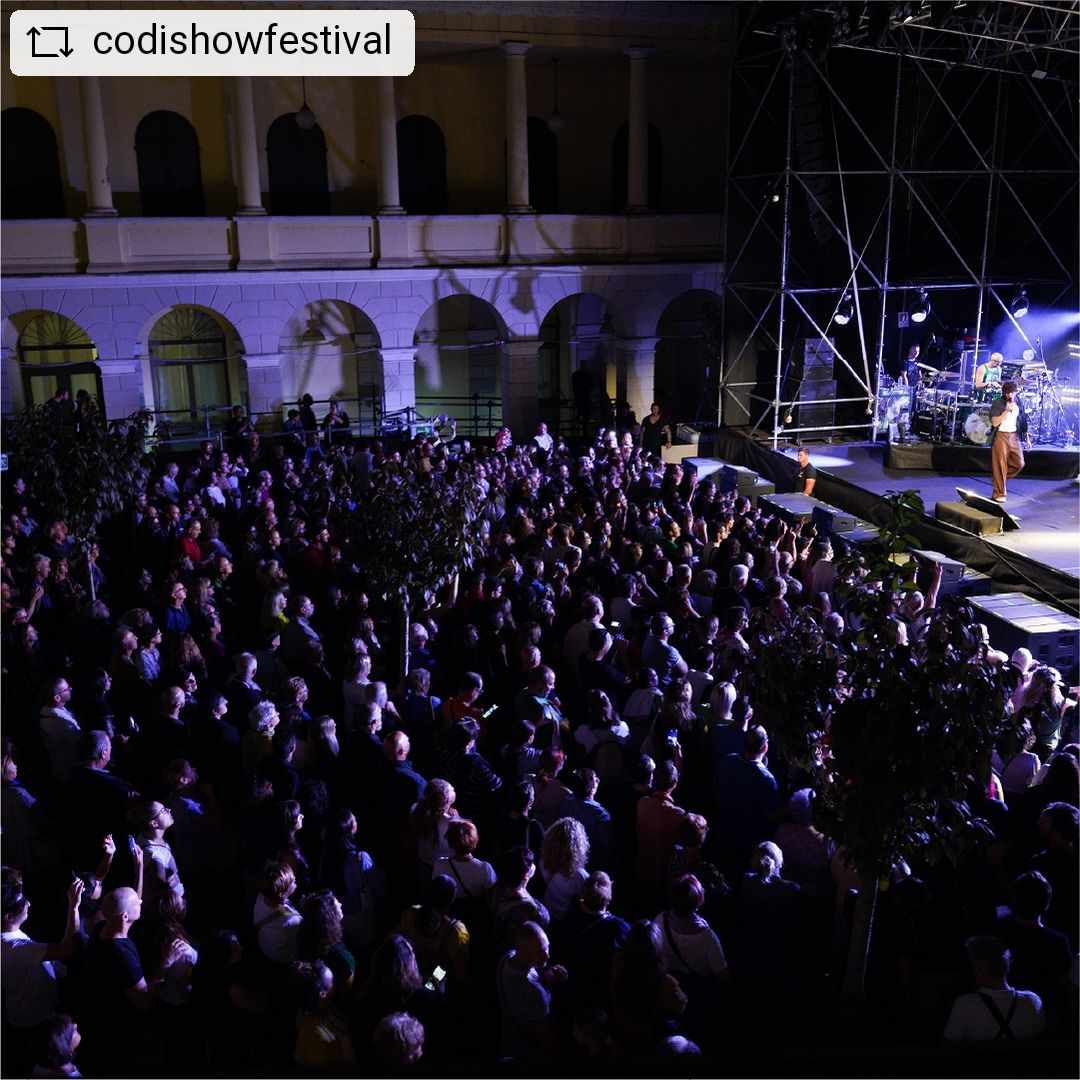 famedalupi's tweet photo. #REPOST @codishowfestival Emozione, energia, un cuore e una musica che spaccano tutto. Grazie Ermal del concerto fantastico ❤️
.
.
🎶
@MetaErmal
https://t.co/5LQyCULylG
#codishow #buonafortunatour #seguilabalena 🐋 #festival2024 https://t.co/sIOGcJCw6L
