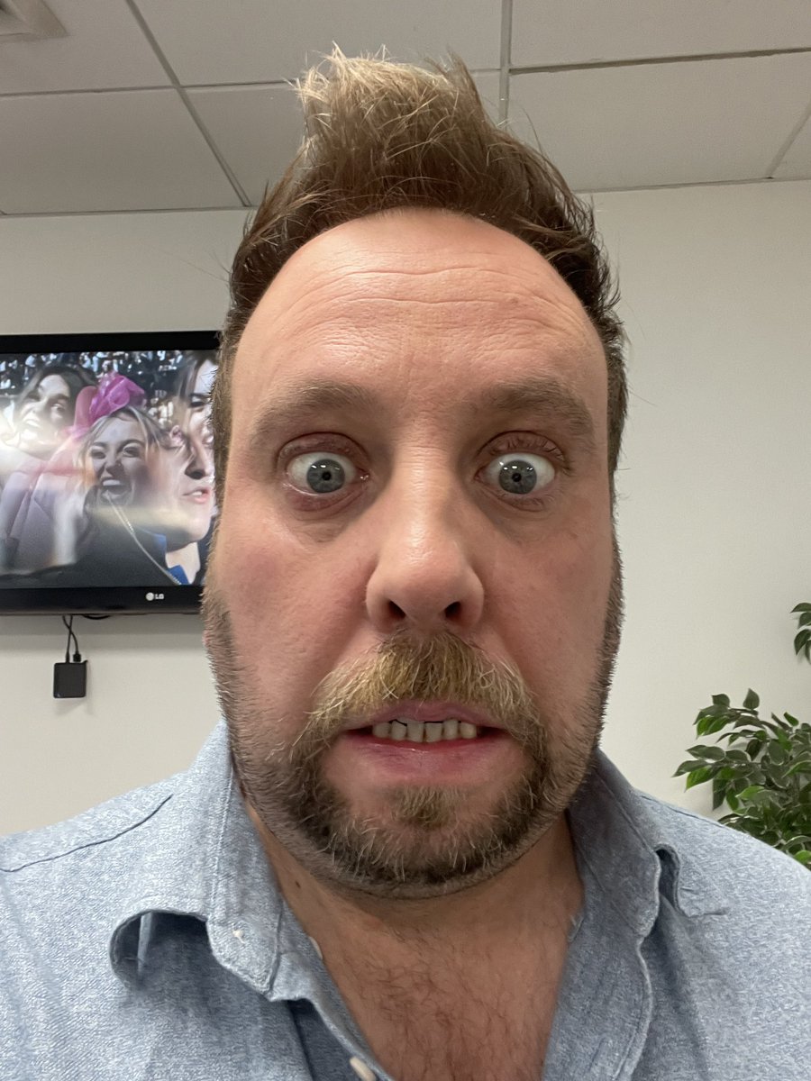 itsmedannykehoe's tweet photo. Ready to go on…..
#vm1 #6oclockshow #mariekeatingfoundation https://t.co/3ZvkKfWBdA