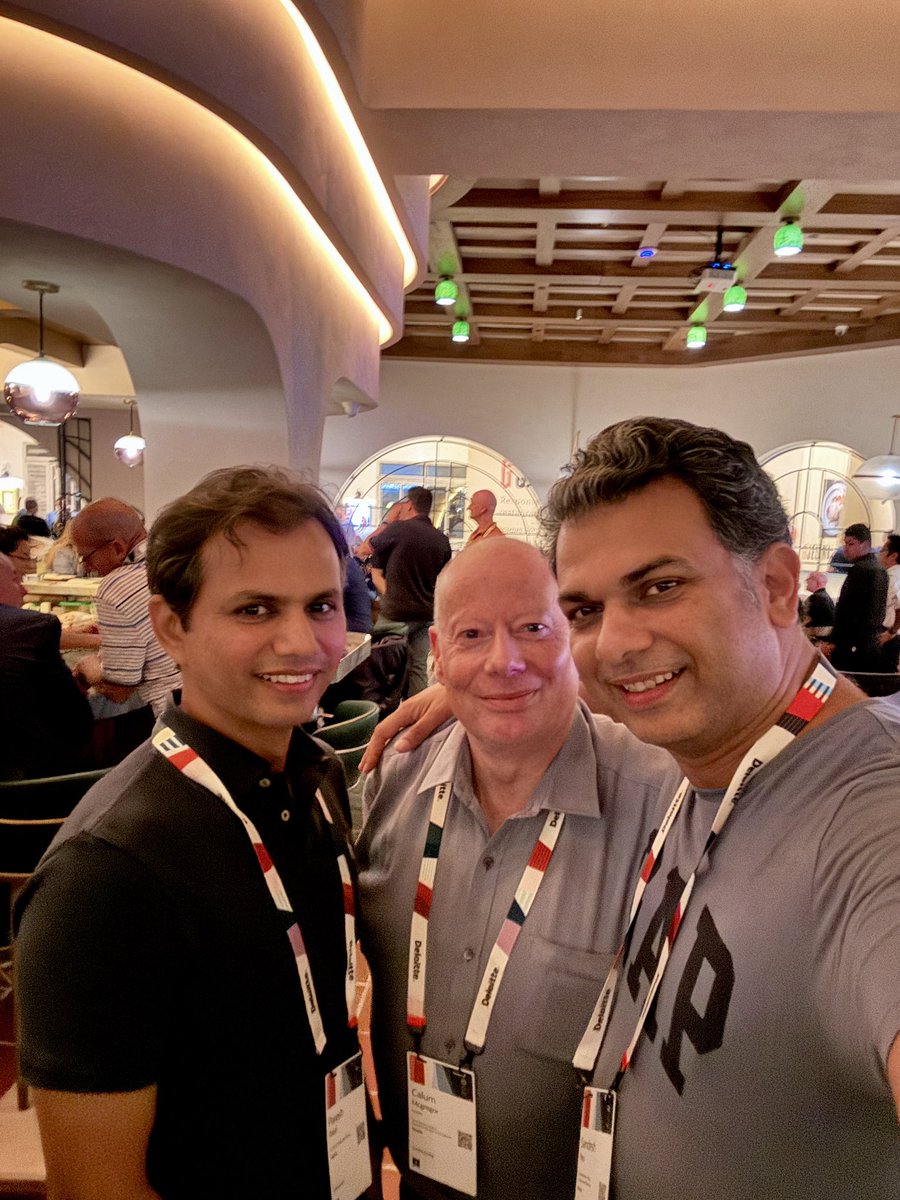 sandeshr's tweet image. Want to learn stuff on #AI , #OCI , #OracleRAC  at #OracleCloudWorld #CloudInnovation #ocw #CloudWorld @RACMasterPM @jtsaismith the experts are here
